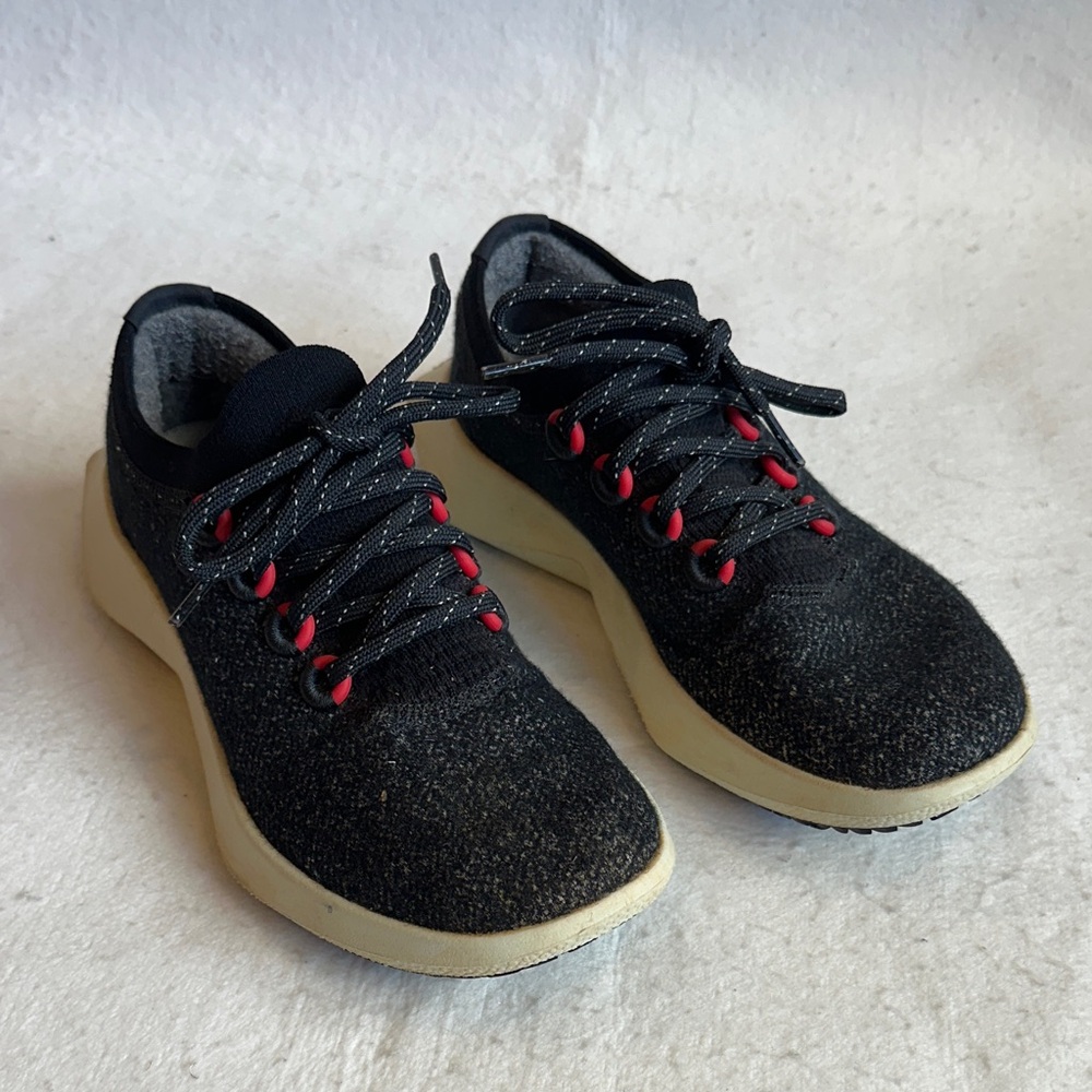 Allbirds Wool Tree Dasher Sneakers in Heathered black size W8